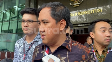 Tim Ganjar-Mahfud Serahkan 15 Kontainer Bukti Tambahan ke MK