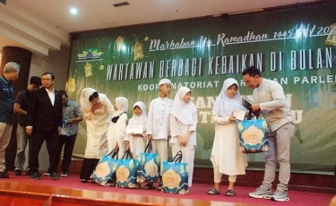 Baksos Ramadhan, KWP Beri Santunan ke Anak Yatim Piatu dan Santri Tafiz