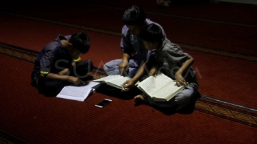 Baru Pertama Kali Itikaf di Masjid, Ini Panduan Sunnah Hingga Rekomendasi Masjid di Jakarta