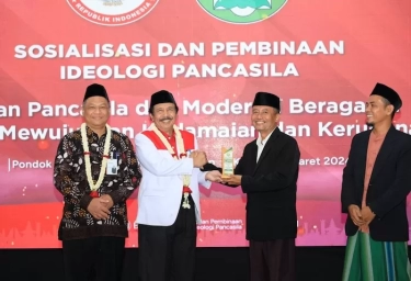 Safari Ramadhan, BPIP Perkokoh PIP  dan Salurkan Paket Sembako