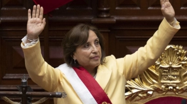 Jam Tangan Rolex Misterius Bikin Kediaman Presiden Peru Digeledah Polisi