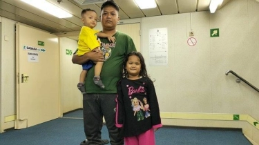 Kisah Misbah Budianto, Bawa Keluarga Mudik Naik Kapal Laut Setelah 14 Tahun di Perantauan