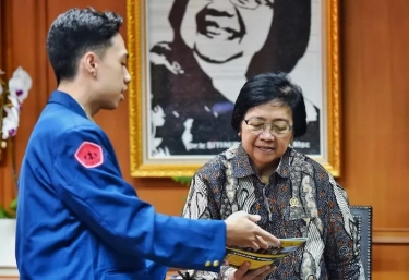 Wakili Indonesia di Kompetisi Tingkat Dunia, Menteri LHK Beri Dukungan Kepada Tim Peradilan Semu FH Trisakti