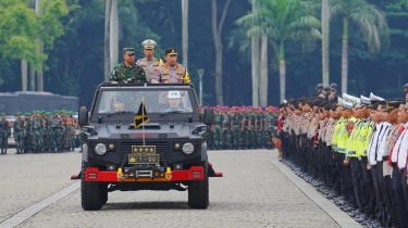 Tak Hanya Personel, TNI Kerahkan Kapal Perang dan Helikopter untuk Operasi Ketupat 2024
