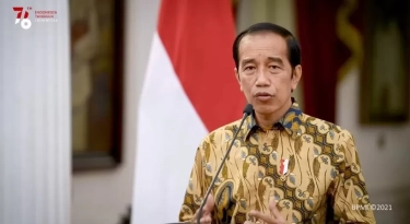 Jokowi Bantah Ingin Rebut Kursi Ketum PDIP dan Golkar
