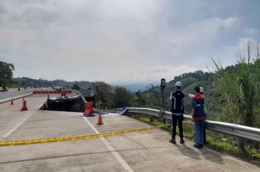 Manajemen Trans Jabar Tol Beberkan Penyebab Terjadinya Longsor di Tol Bocimi