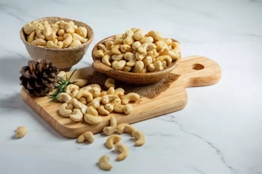 Manfaat Kacang Mete Sebagai Cemilan Lezat Saat Lebaran