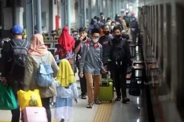 Ramadhan dan Lebaran Ubah Pola Kerja Para Karyawan, Nggak Sedikit yang Resign di Awal Puasa
