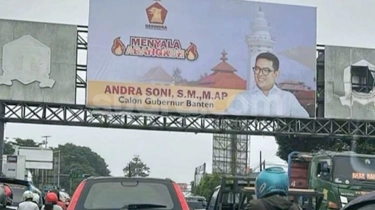 Bilbord Andra Soni Calon Gubernur Banten Terpampang di Terminal Pakupatan: Menyala Abangkuh!