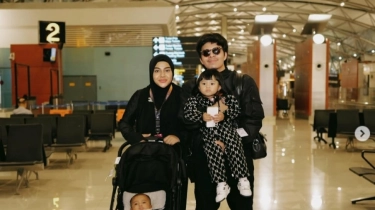 Rayakan Ulang Tahun Pernikahan, Atta Halilintar Umrah Naik Kelas Bisnis Bareng Keluarga: Habis Biaya Berapa?