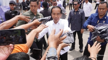 Terungkap di Sidang MK, Total Dana Jokowi untuk Bagi-bagi Bantuan 2019-2024 Tembus Rp 801 M