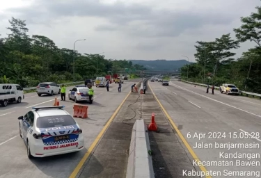 Arah Trans Jawa Padat, Jasamarga Transjawa Tol Berlakukan One Way Lokal KM 414 sampai KM 442
