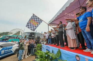 Lepas 11.600 Orang Mudik Gratis Gunakan Bus, Pj Gubernur Jateng Nana Sudjana Bakal Tindak Tegas Pelaku Pungli Program Mudik Gratis