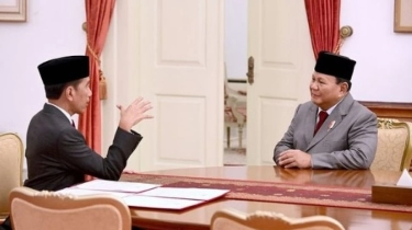 Terlihat Tak Ada Jarak, Pakar Sebut Pertemuan Jokowi dan Prabowo di Istana Tepis Isu Perpecahan