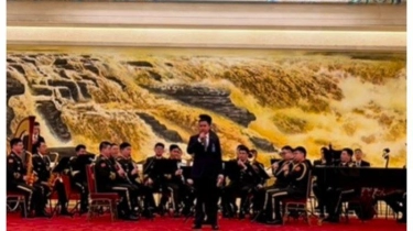 Bukan Mayor Teddy, Ini Sosok Sekpri Prabowo yang Bernyanyi hingga Buat Xi Jinping Tepuk Tangan