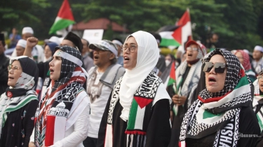 Aksi Bela Palestina, Ribuan Muslim Indonesia TTD di Atas Kain Kafan Sepanjang 1 Kilometer