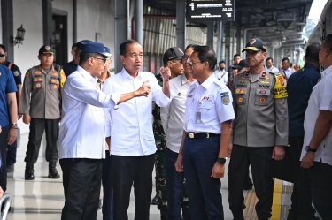 Pantau St. Pasar Senen, Presiden Jokowi Sebut Arus Mudik Lebaran Idul Fitri 2024 Berjalan Baik: Tak Ada yang Berdesakan