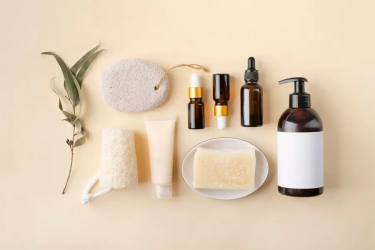 Anti Ribet! Ini 6 Tips Praktis dan Efisien Packing Skincare agar Dapat Dibawa Mudik