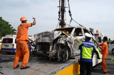 Kondisi 12 Jenazah Korban Kecelakaan Tol Jakarta-Cikampek Km 58, Hangus karena Alami Luka Bakar 100 Persen