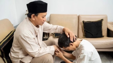 Ini Cara Sungkem Kepada Orang Tua saat Lebaran dalam Bahasa Jawa dan Artinya