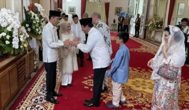 Presiden Jokowi Gelar Open House di Istana, Sambut Hangat Masyarakat di Momen Lebaran Idul Fitri