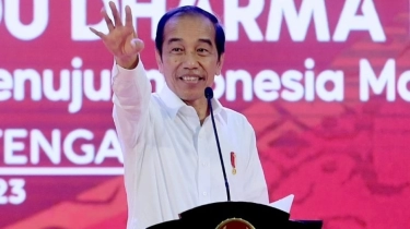 Momen Lebaran Terakhir Jokowi sebagai Presiden: Ajak Anak Yatim Belanja, Open House di Istana
