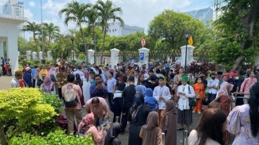 4 Fakta Momen Open House Jokowi di Istana: Warga Dapat Bingkisan, Ada Wanita Sempat Pingsan