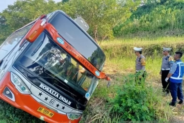 Ada Kecelakaan Bus Rosalia Indah, Lalu Lintas di Tol Batang-Semarang Dipastikan Lancar