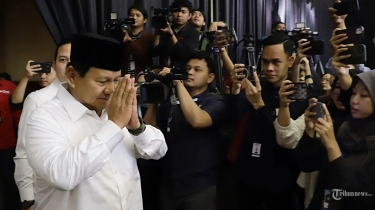 Dua Jam di Rumah Airlangga, Prabowo Klaim Hanya Silaturahmi Lebaran 