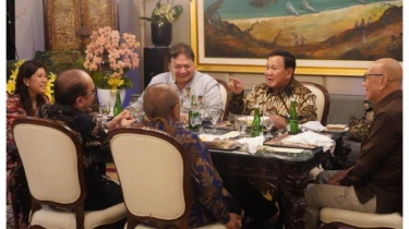 Silaturahmi Penuh Tawa Prabowo dengan Petinggi Golkar di Kediaman Airlangga, Bahas Soal Menteri?