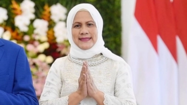 Iriana Jokowi Tampil Mentereng Saat Lebaran, Tenteng Tas yang Harganya Setara 10.000 Liter Pertamax