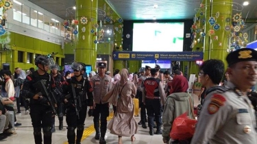 Polisi Amankan Arus Balik di Stasiun Gambir dan Pasar Senen, Imbau Pemudik Waspada Pelaku Hipnotis
