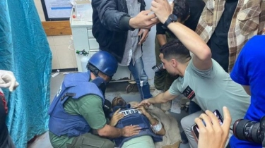 Tiga Jurnalis Terluka Saat Israel Serang Kamp Pengungsi Nuseirat Gaza, Korban : Kami Jadi Target