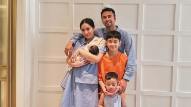 5 Artis Adopsi Anak, Kini Dilakukan Juga Oleh Raffi Ahmad dan Nagita Slavina?