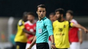 Nasrullah Kabirov, Wasit Timnas Indonesia U-23 vs Qatar yang Pernah 'Bantu' Skuad Garuda Dapat Penalti