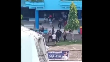Videonya Tersebar, Bentrok Anggota TNI AL vs Brimob di Sorong Bikin Warga Kocar-kacir