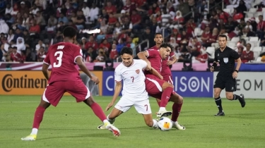 Bek Senior Timnas Indonesia Turun Tangan Bela Junior, Kecam Wasit yang 'Bantu' Qatar U-23