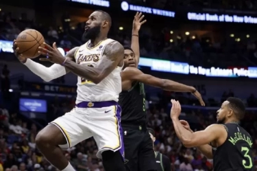 LA Lakers Melaju ke Babak Playoff NBA, Siap Tantang Denver Nuggets