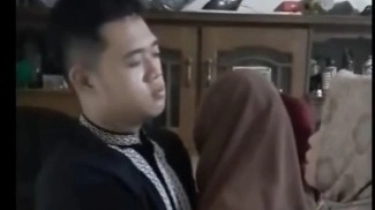 Viral Video Kakak Adik 5 Tahun Tak Tegur Sapa Walau Tinggal Serumah, Sang Ibu Mohon-mohon Mereka Berdamai!