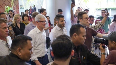 Berkunjung ke Apple Developer Academy BINUS, CEO Apple Komitmen Perkuat Pengembangan Talenta Digital