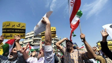 Rakyat Iran Gelar Demo, Desak Pemerintah Bikin Serangan Balasan ke Israel