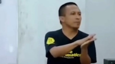 Viral Pria Ajari Teknisi HP Jujur ke Pelanggan, Netizen: Semoga Tukang AC Juga Begini!