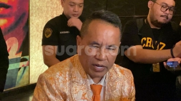 Berani Sebut Saldi Isra Selalu Rugikan 02, Pendidikan Hotman Paris Ternyata Tak Kalah Moncer?