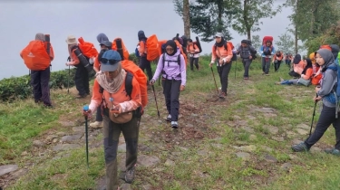 Pendaki Perempuan Harus Teliti Jaga Kebersihan Organ Intim Selama di Gunung, Jangan Basuh Pakai Tisu Basah!