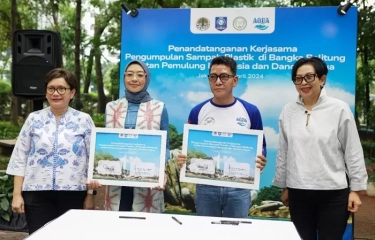 AQUA dan Ikatan Pemulung Indonesia Jalin Kerja Sama Kurangi Sampah Plastik di Destinasi Wisata Prioritas Bangka Belitung