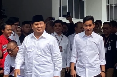 Ditetapkan Menang Pilpres, Prabowo-Gibran Malam-malam Temui Jokowi di Istana Negara