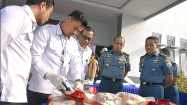 TNI AL Gagalkan Penyelundupan 19 Kg Sabu di Pulau Siondo Riau, 4 PMI Ilegal Turut Diamankan