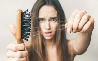 Tujuh Manfaat Minyak Zaitun Bagi Rambut, Memperkuat Rambut Hingga Hilangkan Ketombe