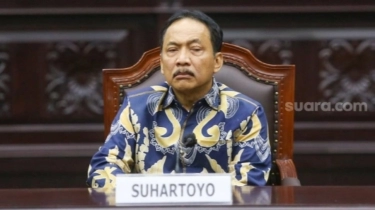 3 Koleksi Mobil Tua Ketua MK Suhartoyo, Dibilang Pemain Drakor oleh Kubu AMIN