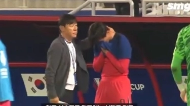 Tetap Ilmu Padi Tumbangkan Negaranya di Piala Asia U-23, Ini Momen Shin Tae-yong Beri Semangat ke Pemain Korsel